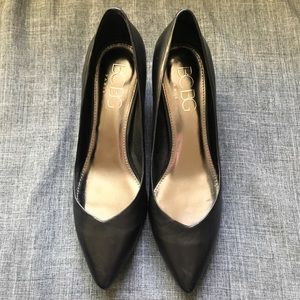 BCBG Paris Jarry Pumps